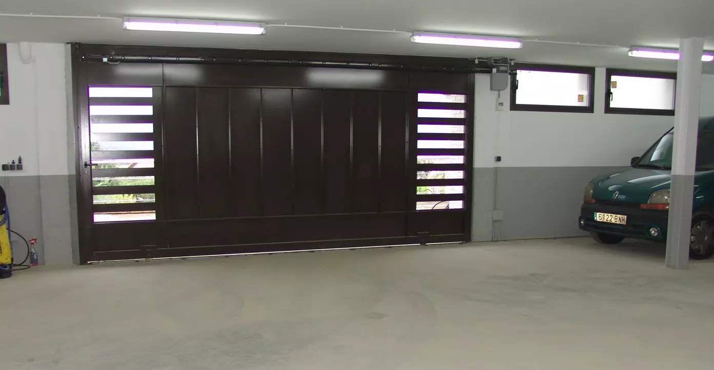 Puertas correderas garaje Teruel